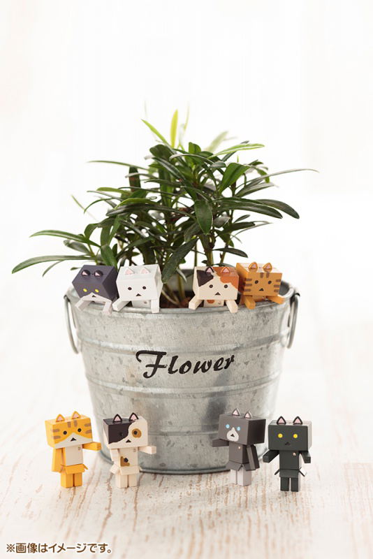 Yotsuba&! Trading Mini Figure: Nyanboard Nyano (Set of 10 pieces) image 16