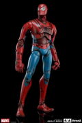 Marvel 1/6 Scale Pre-Painted Figure: Peter Parker / Spider-Man Classic Edition thumbnail 6