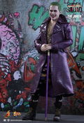 DC Comics Suicide Squad 1/6 Scale Collectible Figure: Joker (Purple Coat Ver.) thumbnail 2