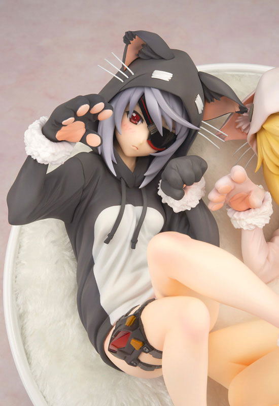 IS Infinite Stratos 1/7 Scale Pre-Painted Figure: Laura & Charlotte Nekomimi Pajama image 9