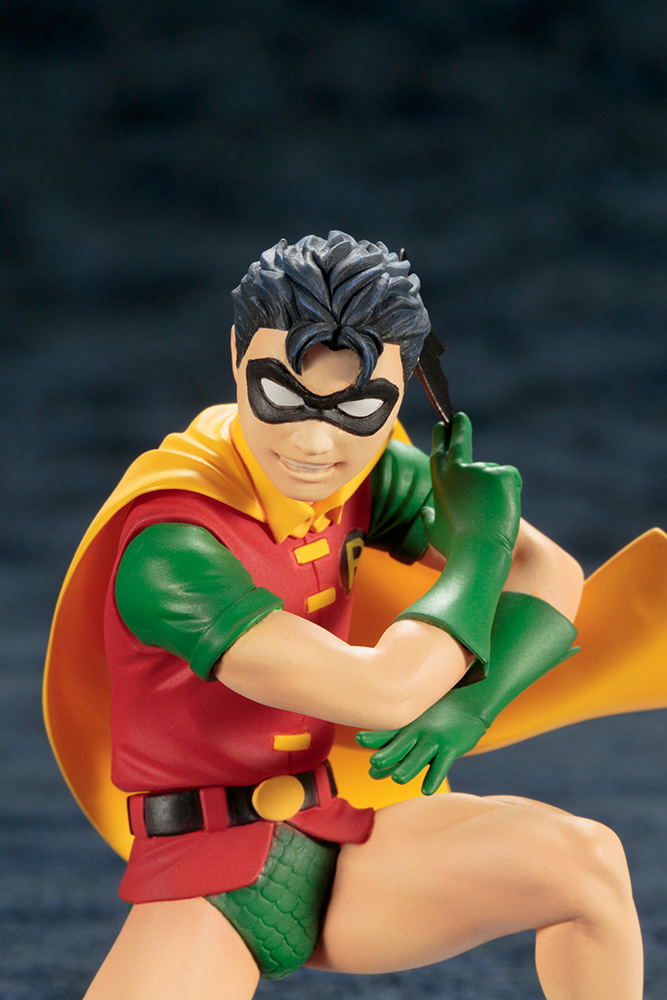 ARTFX+ DC Universe Batman 1/10 Scale Pre-Painted Figure: Batman & Robin 2 Pack image 18