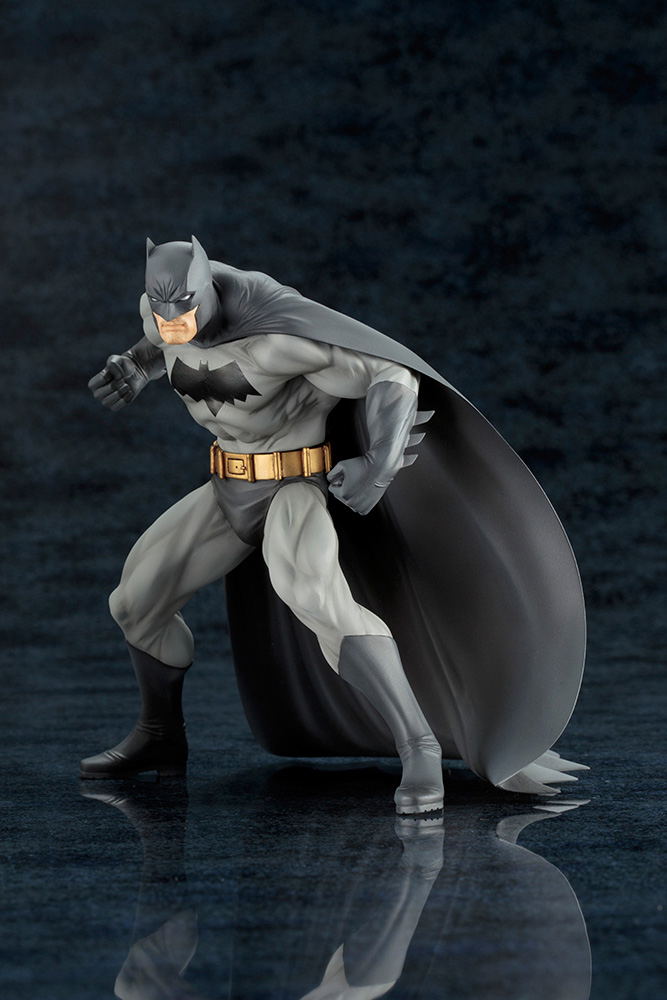 ARTFX+ DC Universe Batman 1/10 Scale Pre-Painted Figure: Batman & Robin 2 Pack image 4
