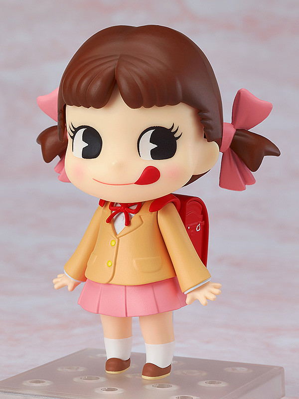 Nendoroid No. 679 Fujiya Peko-chan: Peko-chan School Ver. image 2