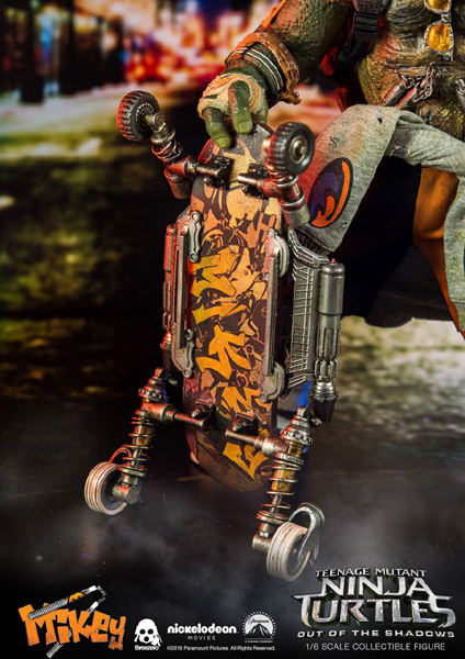 Teenage Mutant Ninja Turtles Out of the Shadows 1/6 Scale Collectible Figure: Michelangelo image 14