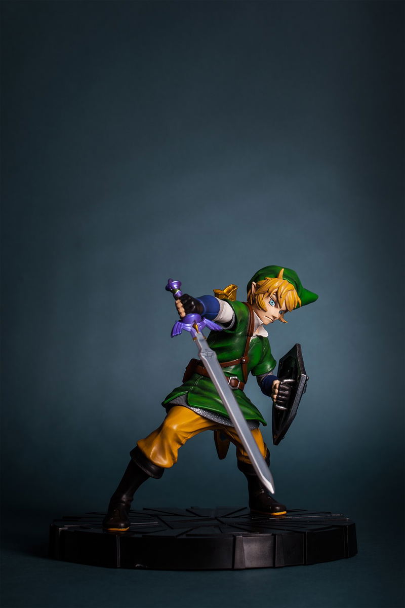 The Legend of Zelda Skyward Sword Vinyl Statue: Link image 2