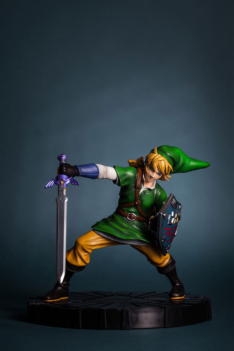 The Legend of Zelda Skyward Sword Vinyl Statue: Link image 3