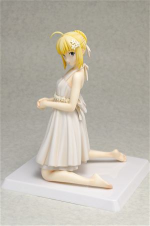 Fate/Stay Night Unlimited Blade Works 1/8 Scale Pre-Painted Figure: Saber One-piece Style