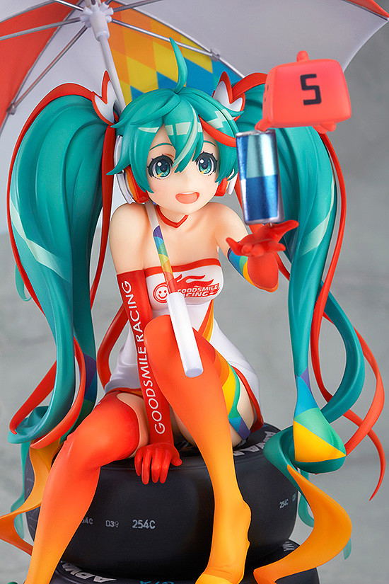 Racing Miku 2016 Ver. 1/8 Scale Pre-Painted Figure image 7
