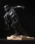 ARTFX+ Rogue One A Star Wars Story 1/7 Scale Pre-Painted Figure: Death Trooper Specialist thumbnail 3