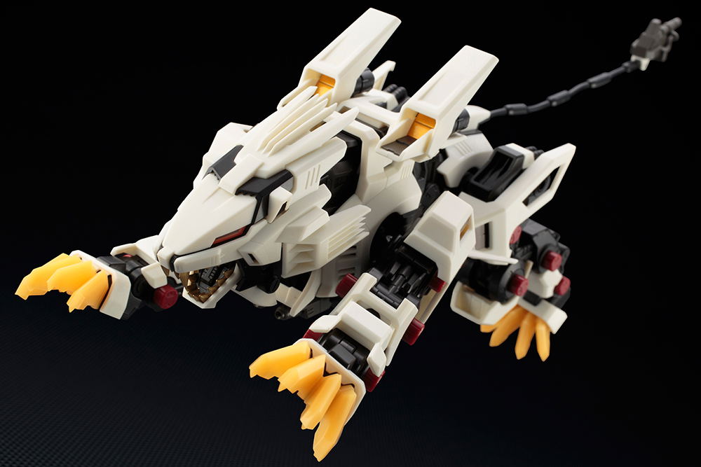 Zoids 1/100 Scale Action Figure: ZA Liger Zero