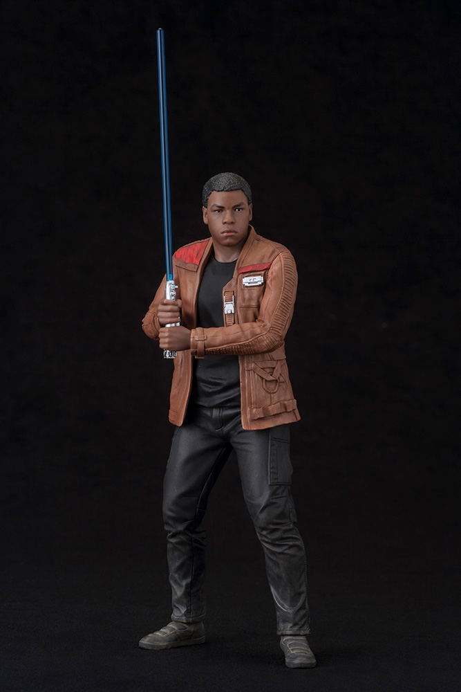 ARTFX+ Star Wars 1/10 Scale Pre-Painted Figure: Rey & Finn 2 Pack The Force Awakens Ver. image 11