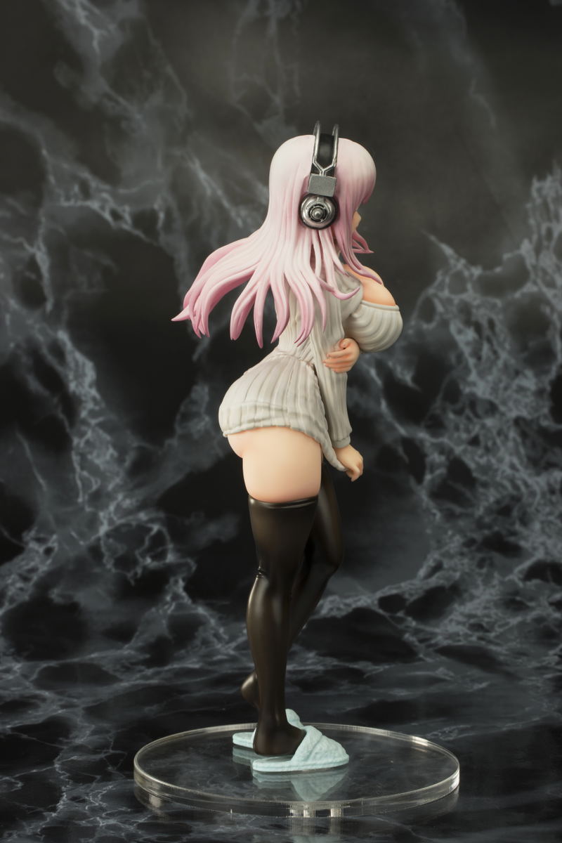 Super Sonico 1/8 Scale Pre-Painted Figure: Super Sonico Sexy Knit Ver. image 4