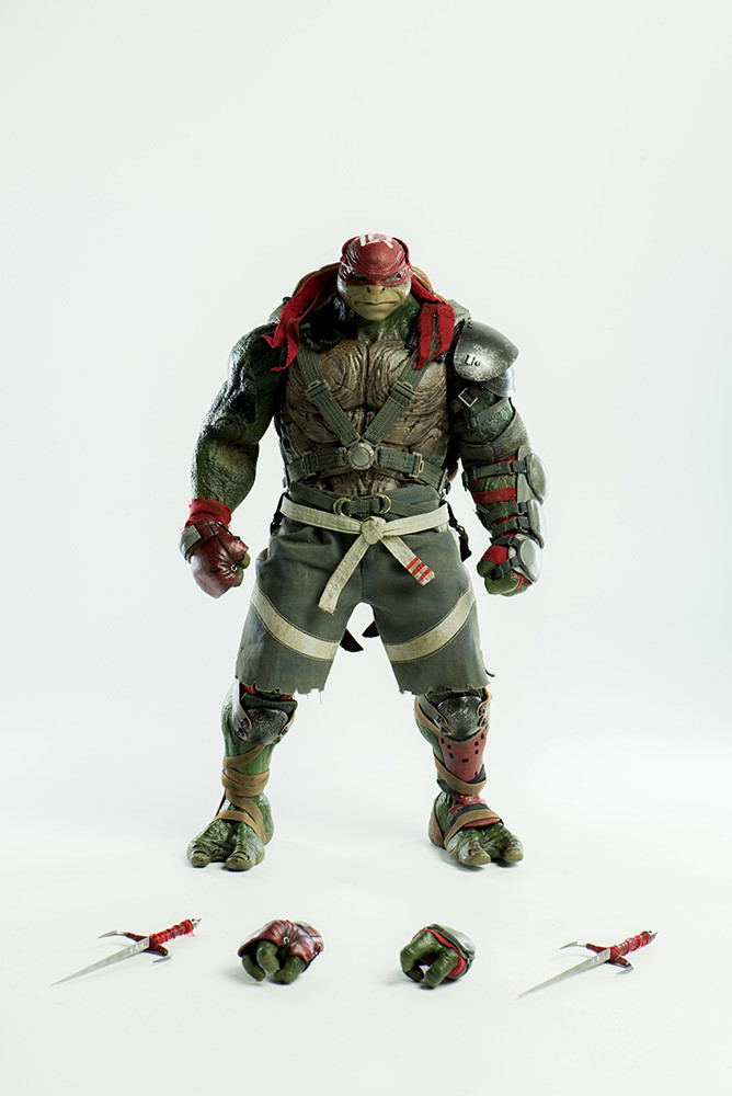 Teenage Mutant Ninja Turtles Out of the Shadows 1/6 Scale Collectible Figure: Raphael image 2