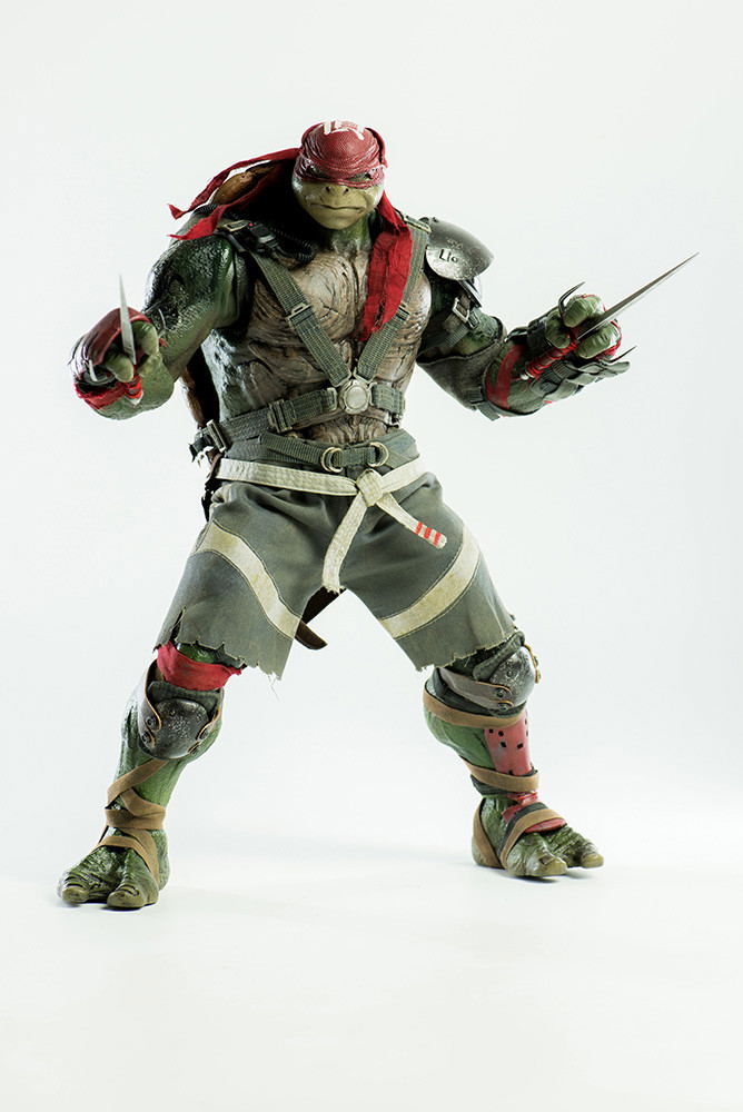Teenage Mutant Ninja Turtles Out of the Shadows 1/6 Scale Collectible Figure: Raphael image 4