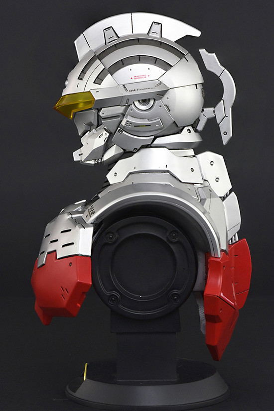 Ultraman Suit Ver.7.2 Bust Figure image 3