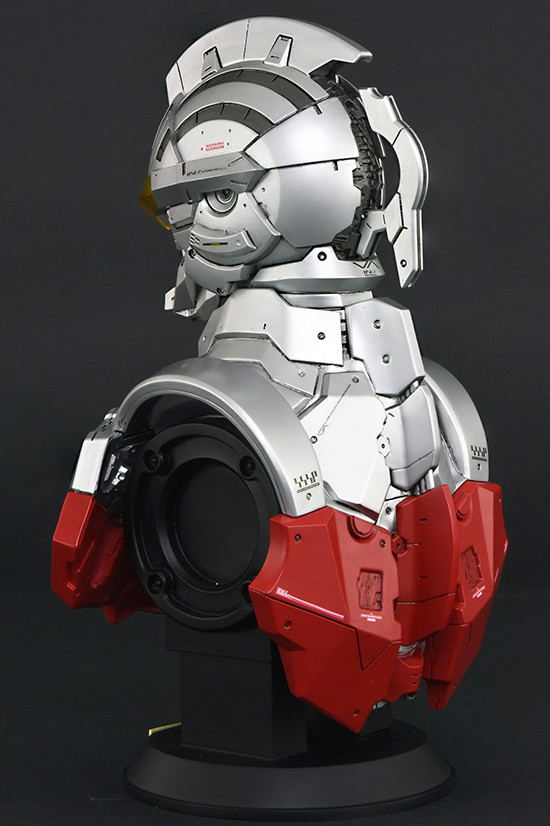 Ultraman Suit Ver.7.2 Bust Figure image 4