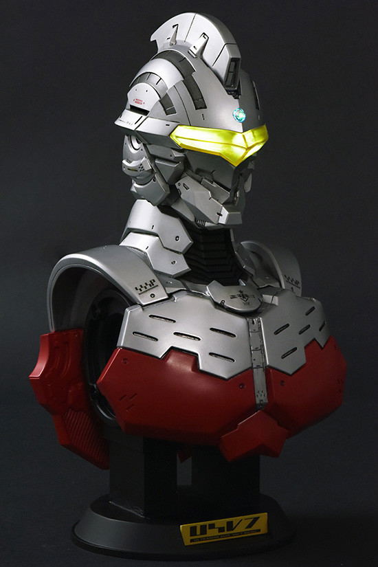 Ultraman Suit Ver.7.2 Bust Figure image 7