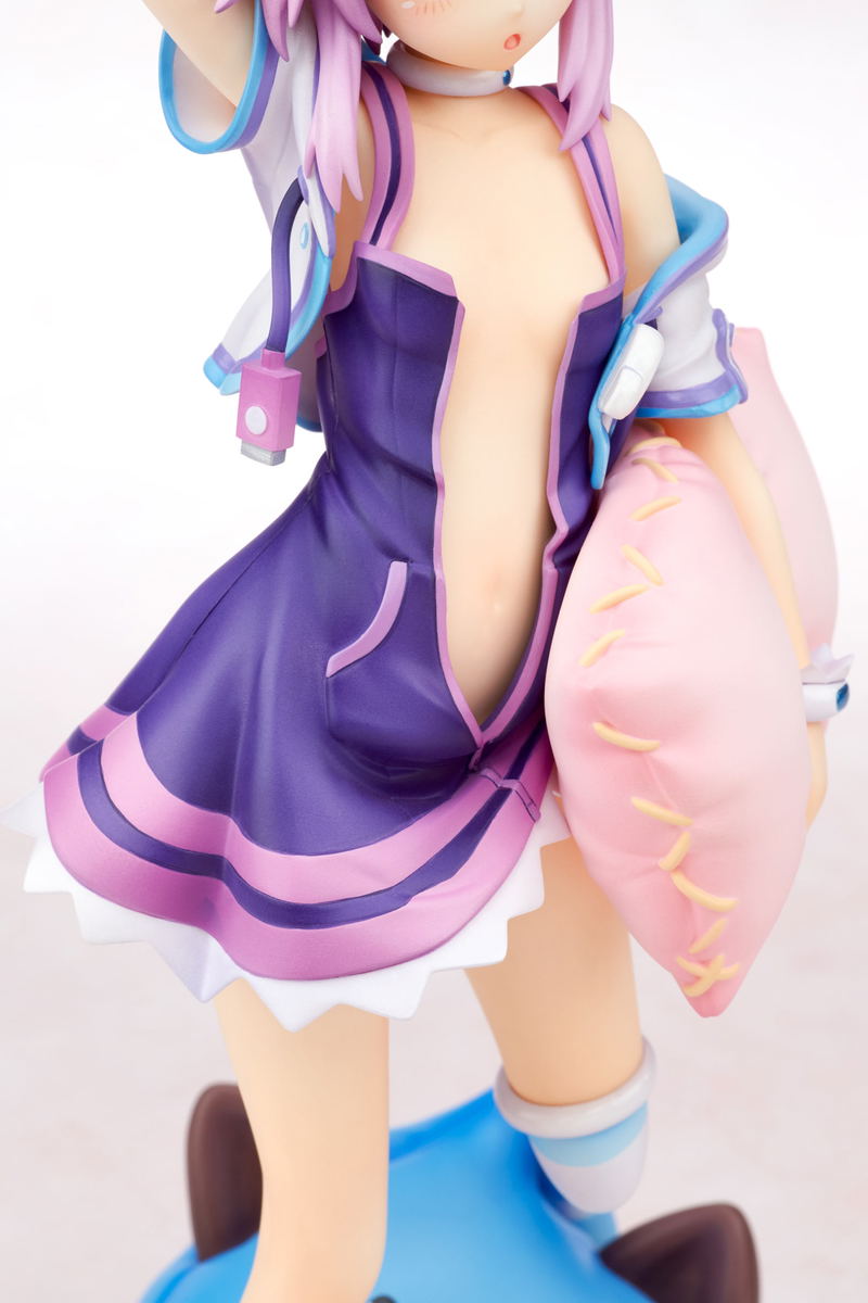 Hyperdimension Neptunia 1/8 Scale Pre-Painted Figure: Neptune image 14