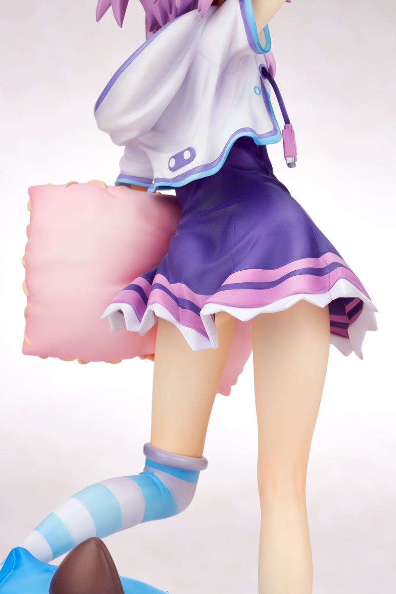Hyperdimension Neptunia 1/8 Scale Pre-Painted Figure: Neptune image 16