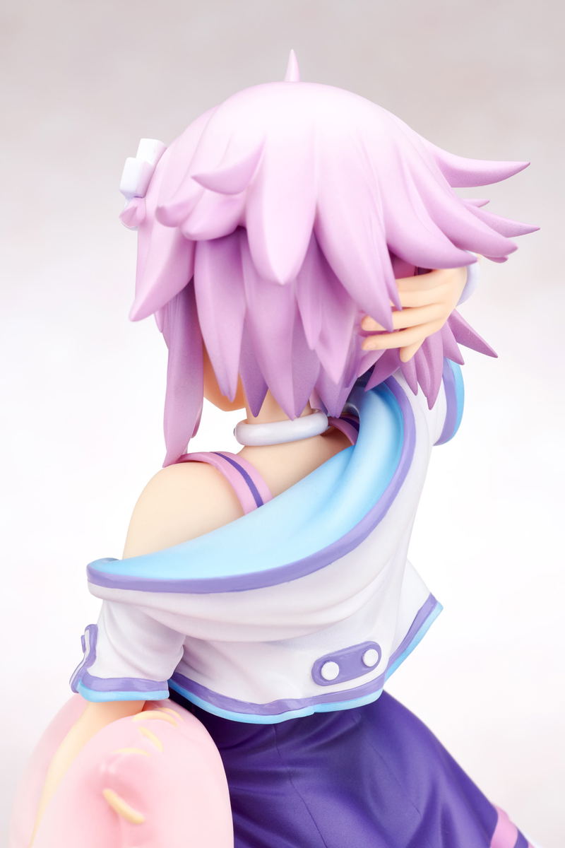 Hyperdimension Neptunia 1/8 Scale Pre-Painted Figure: Neptune image 17