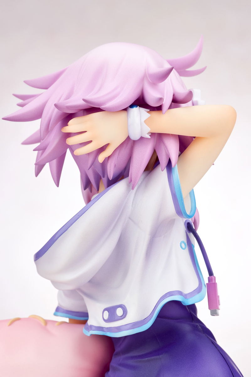 Hyperdimension Neptunia 1/8 Scale Pre-Painted Figure: Neptune image 18