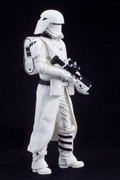 ARTFX+ Star Wars 1/10 Scale Pre-Painted Figure: First Order Snowtrooper & First Order Flametrooper 2 Pack Force Awakens Ver. thumbnail 5