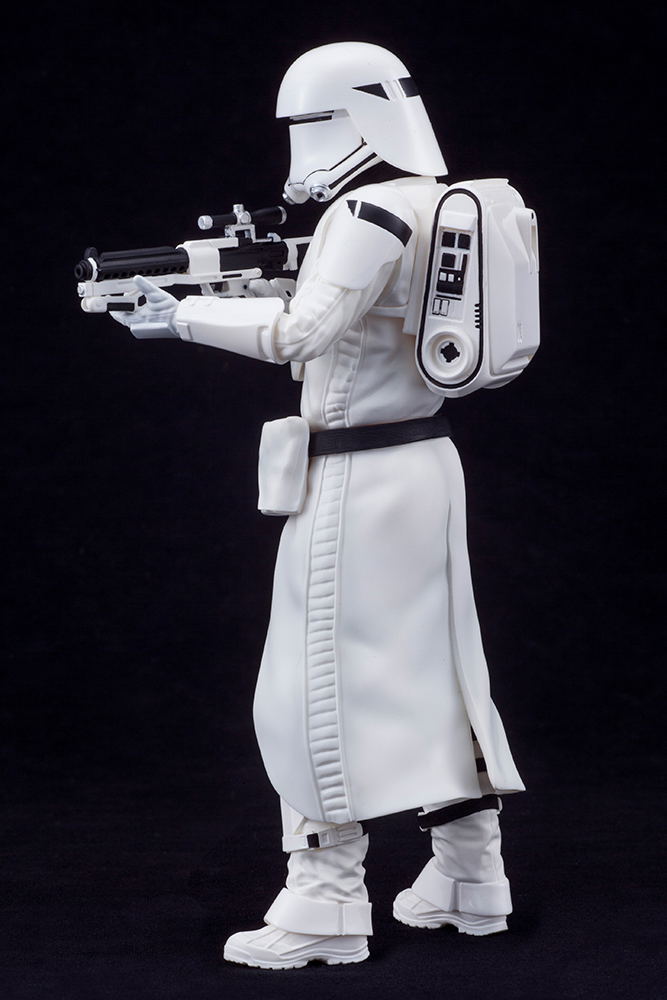 ARTFX+ Star Wars 1/10 Scale Pre-Painted Figure: First Order Snowtrooper & First Order Flametrooper 2 Pack Force Awakens Ver. image 9
