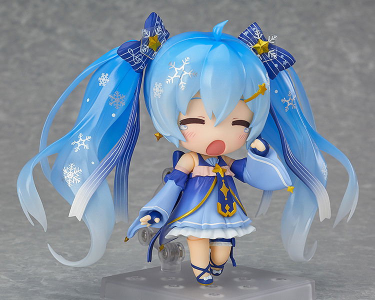 Nendoroid No. 701 Character Vocal Series 01 Hatsune Miku: Snow Miku Twinkle Snow Ver. image 6