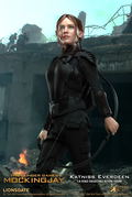 Star Ace Toys My Favorite Movie Series The Hunger Games 1/6 Collectible Action Figure: Katniss Everdeen thumbnail 12