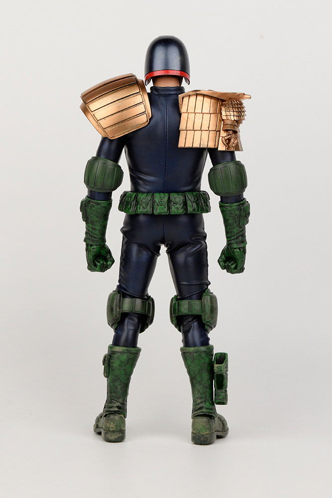 2000 AD 1/6 Scale Action Figure: Apocalypse War Judge Dredd image 6