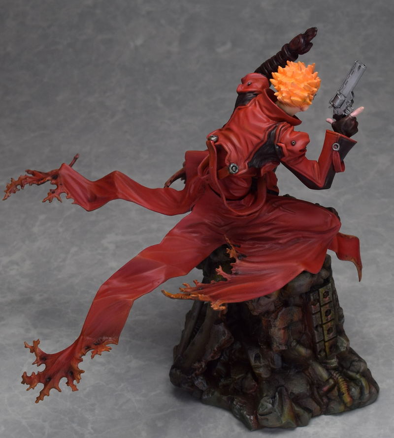 Trigun Badlands Rumble 1/6 Scale Pre-Painted Figure: Vash the Stampede Hold Up Ver. image 4