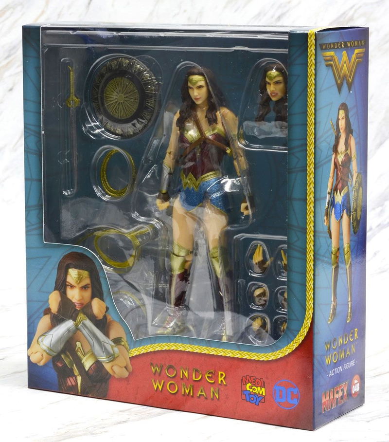 MAFEX Wonder Woman image 10