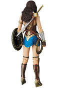 MAFEX Wonder Woman thumbnail 3