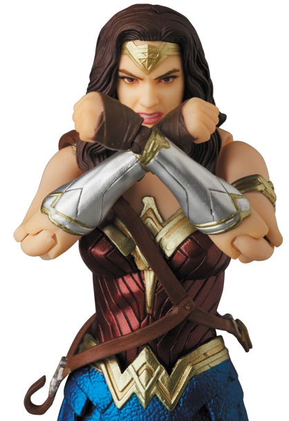 MAFEX Wonder Woman image 8