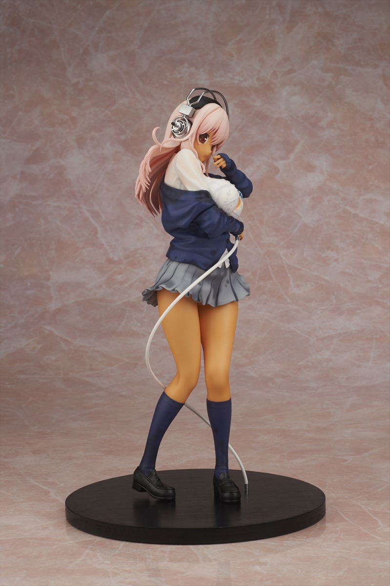Super Sonico 1/6 Scale Pre-Painted Figure: Super Sonico Nuresuke Photo Session Sunburn Gal Ver. image 4