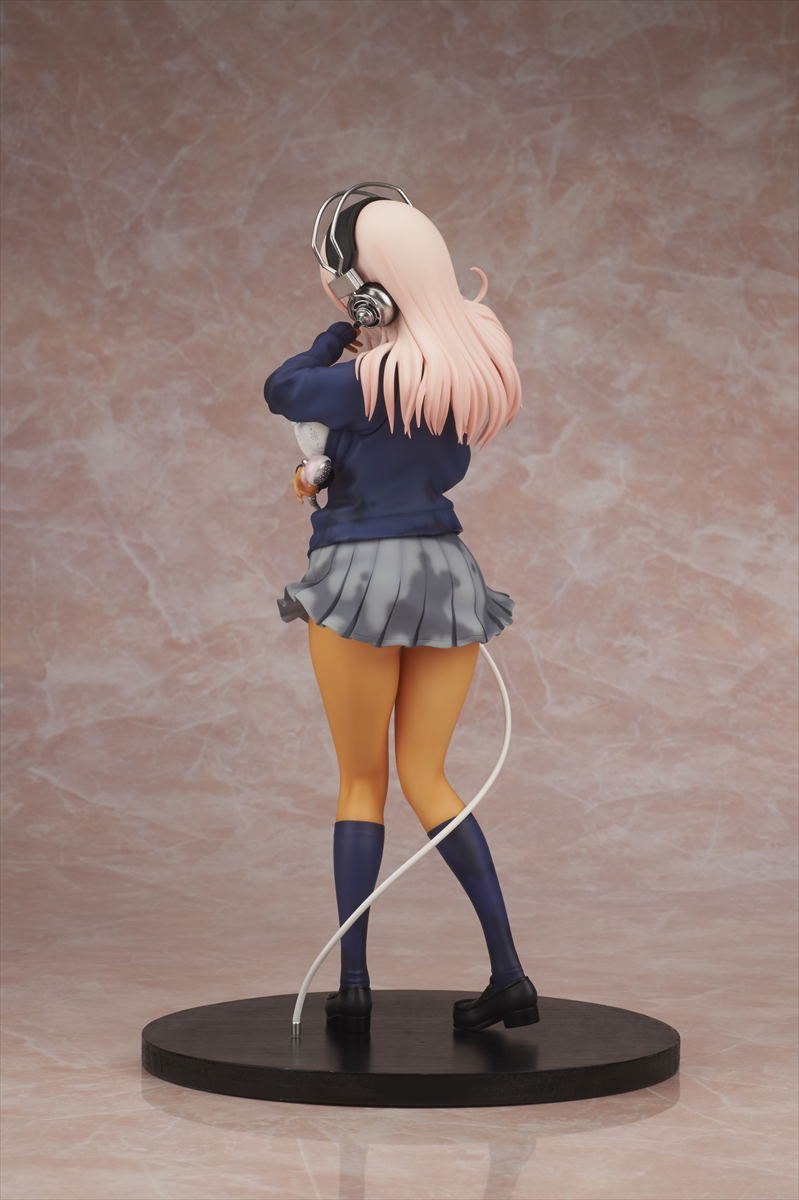 Super Sonico 1/6 Scale Pre-Painted Figure: Super Sonico Nuresuke Photo Session Sunburn Gal Ver. image 6