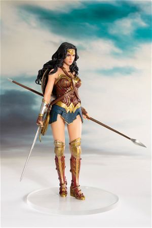 ARTFX+ Justice League 1/10 Scale Pre-Painted Figure: Wonder Woman