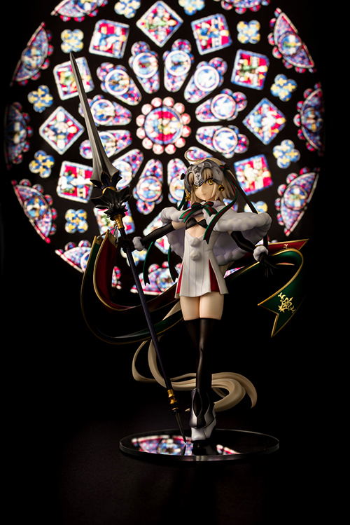Fate/Grand Order 1/8 Scale Pre-Painted Figure: Jeanne d'Arc Alter Santa Lily image 10