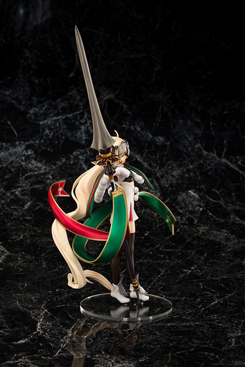 Fate/Grand Order 1/8 Scale Pre-Painted Figure: Jeanne d'Arc Alter Santa Lily image 5