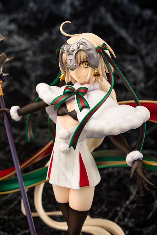 Fate/Grand Order 1/8 Scale Pre-Painted Figure: Jeanne d'Arc Alter Santa Lily image 8