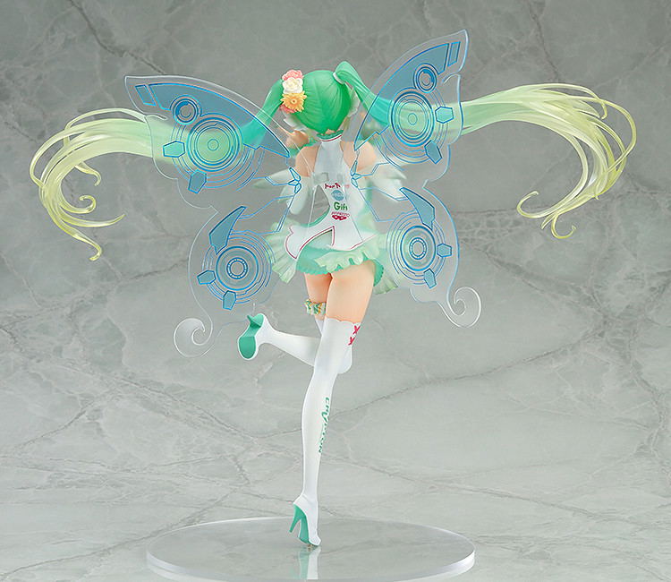 Hatsune Miku GT Project 1/1 Scale Pre-Painted Figure: Racing Miku 2017 Ver. image 4