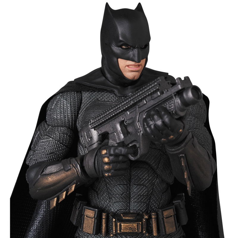 MAFEX Justice League: Batman (Re-run) image 2