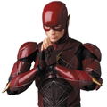 MAFEX Justice League: Flash thumbnail 2