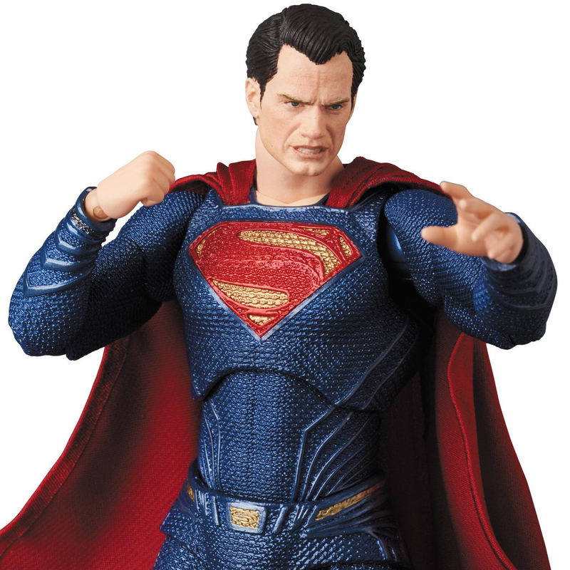 MAFEX Justice League: Superman (Re-run) image 2