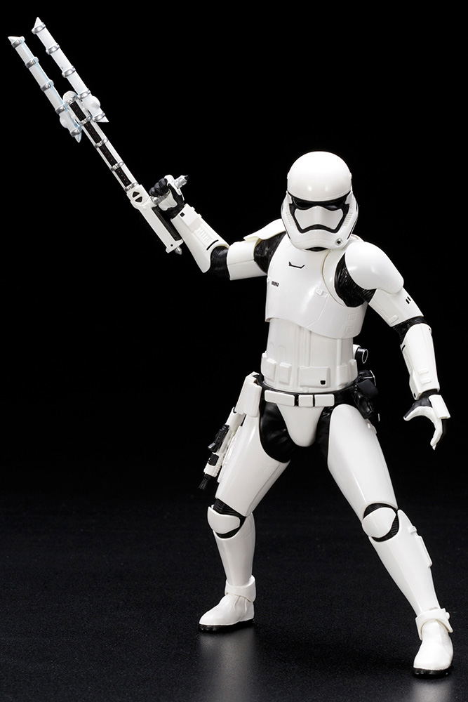 ARTFX+ Star Wars The Force Awakens 1/10 Scale Pre-Painted Figure: First Order Stormtrooper FN-2199 image 7