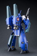 Super Dimension Fortress Macross 1/60 Perfect Trans: VF-1J Maximilian Jenius Type with Super Parts thumbnail 9