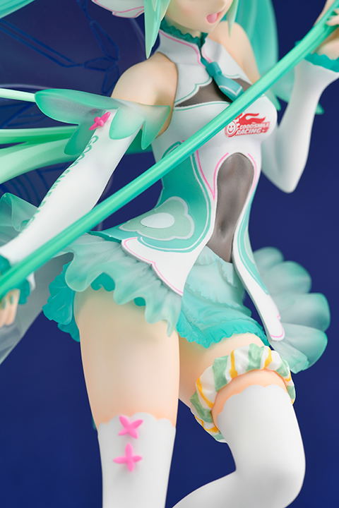 Good Smile Racing 1/1 Scale Pre-Painted Figure: Racing Miku 2017 Ver. image 9