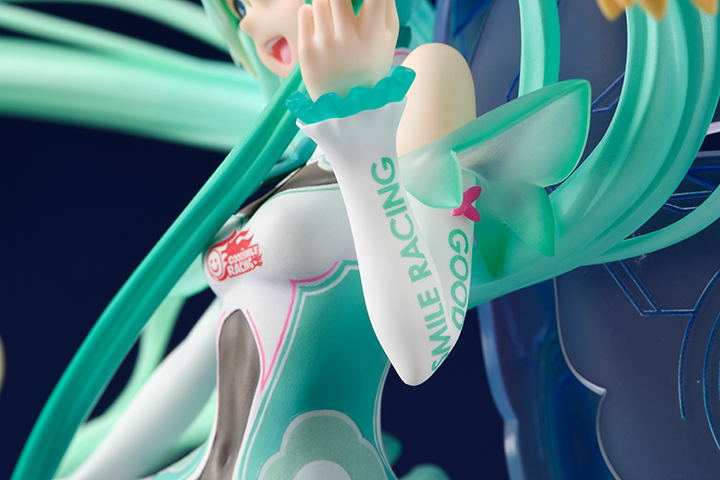 Good Smile Racing 1/1 Scale Pre-Painted Figure: Racing Miku 2017 Ver. image 5