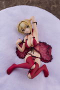 Fate/EXTELLA 1/7 Scale Pre-Painted Figure: Nero Claudius thumbnail 2