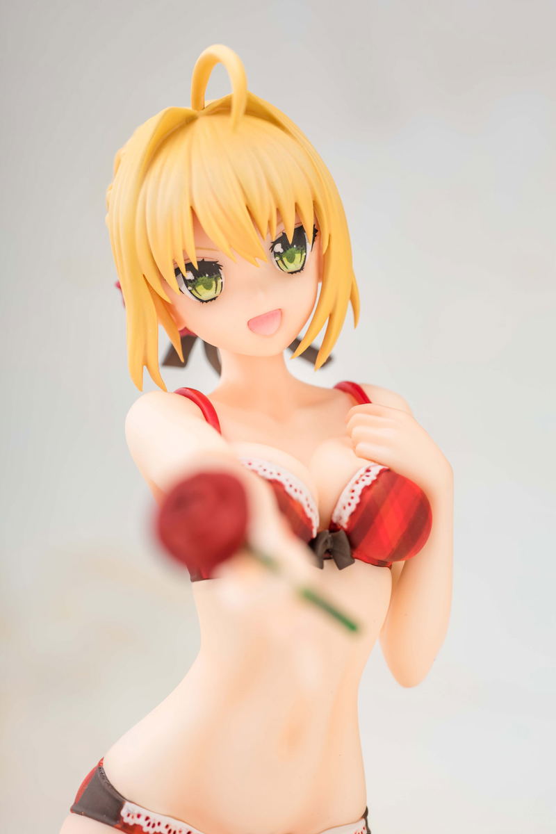 Fate/Extella 1/8 Scale Pre-Painted Figure: Nero Claudius Rose Vacation Ver. image 6